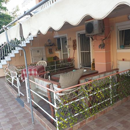 Anna Apartments Nea Peramos  Exterior photo